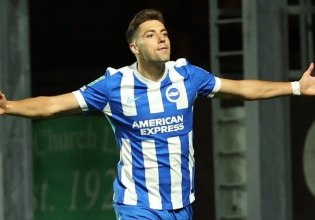 Μπράιτον: Σκόραρε ξανά ο Τζίμας – Βασικός και ο Κωστούλας (vid)