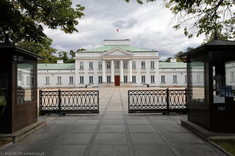 Πολωνία: Νέος συναγερμός για πτήση drone πάνω από κυβερνητικά κτίρια – Δύο συλλήψεις