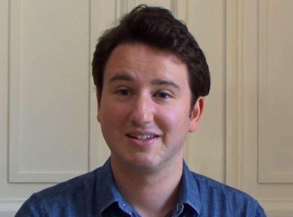 Η πρόταση Ζουκμάν για φόρο στους πλούσιους πολώνει τη Γαλλία