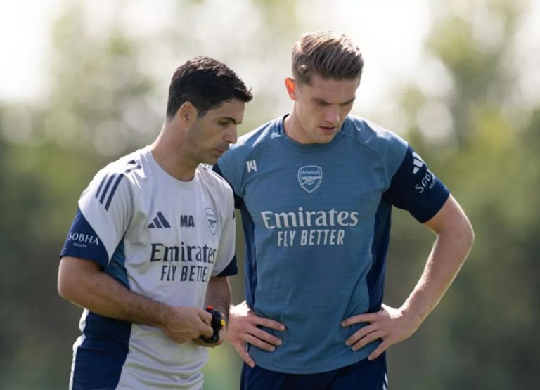 Άρσεναλ:  Ο Αρτέτα αποθέωσε την αυτοπεποίθηση που δείχνει ο Βίκτορ Γιόκερες
