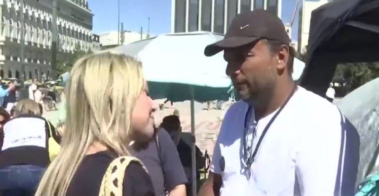 Στο πλευρό του Πάνου Ρούτσι η Μαρία Καρυστιανού – «Δεν ξέρουμε τι έχουμε θάψει»