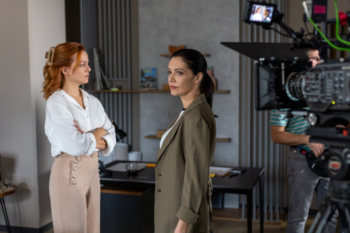 Μια νύχτα μόνο: Νέες backstage φωτογραφίες πριν την πρεμιέρα