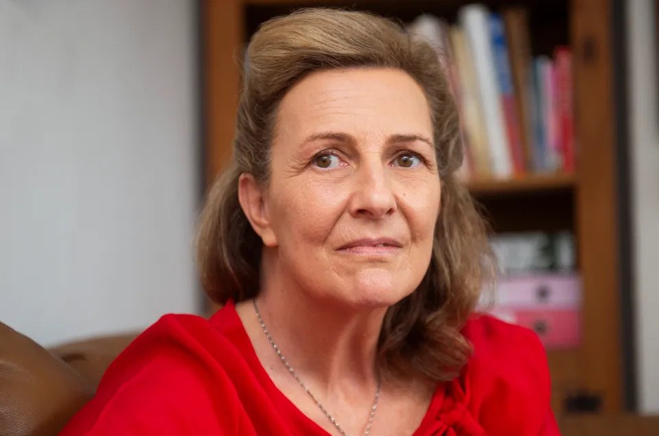 Mια βρετανίδα Ζιζέλ Πελικό: Την βίαζε ενώ ήταν αναίσθητη – «Μια μέρα με χτύπησε τόσο δυνατά που ξύπνησα»