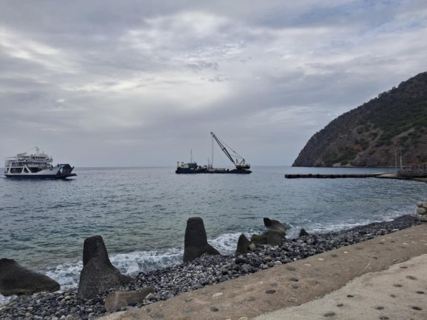 Kατασκευή ράμπας εξυπηρέτησης πλοίων στην Αγία Ρουμέλη Δήμου Σφακίων