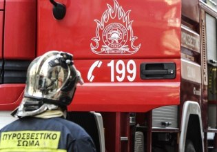 Θεσσαλονίκη: Αυτοκίνητο πήρε φωτιά εν κινήσει – Σώοι οι επιβάτες