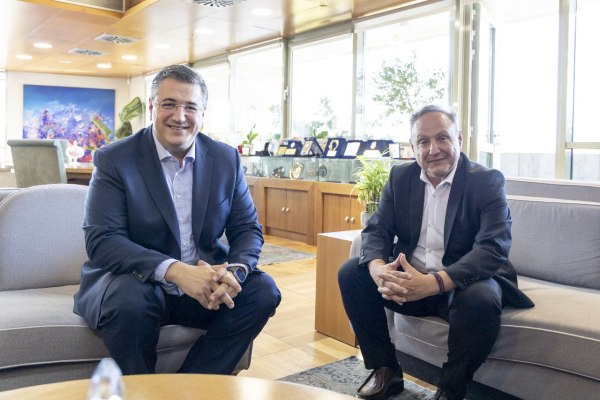 Στο Δημαρχείο Θεσσαλονίκης ο Α. Τζιτζικώστας