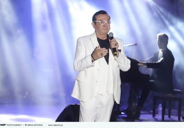 Λευτέρης Πανταζής: «Θέλω να γίνω πατέρας για 2η φορά, δεν με πήραν τα χρόνια»