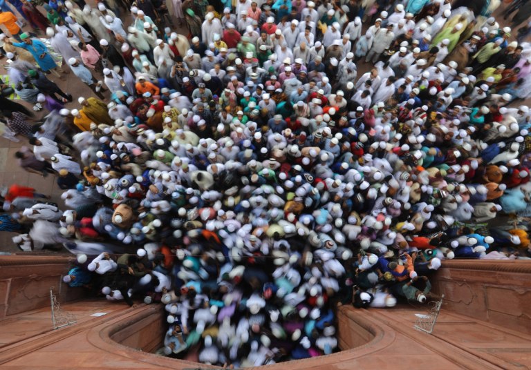 «Αγαπώ τον Μωάμεθ»: Γιατί η Ινδία διώκει τους μουσουλμάνους της χώρας;