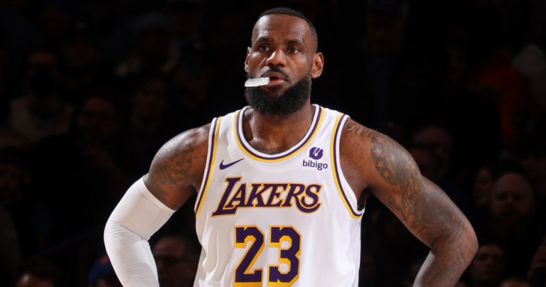 Το επικοινωνιακό παιχνίδι του Λεμπρόν Τζέιμς που κατέληξε σε… κράξιμο (pics)