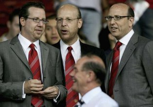 Οι Γκλέιζερ ζητούν πάνω από 5 δισ. λίρες για να πουλήσουν τη Μάντσεστερ Γιουνάιτεντ