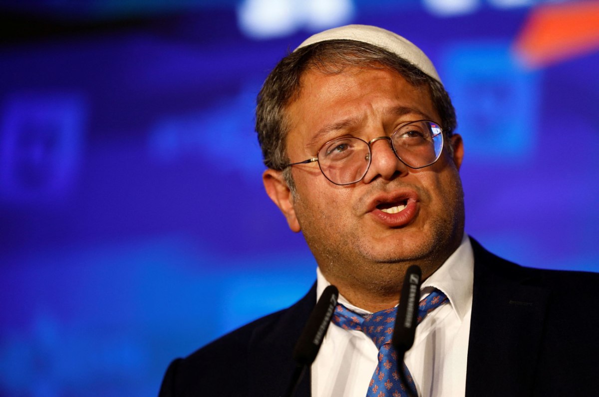 Ισραήλ: Απάνθρωπο σόου του ακροδεξιού υπουργού Μπεν – Γκβιρ μπροστά σε αλυσοδεμένους Παλαιστίνιους