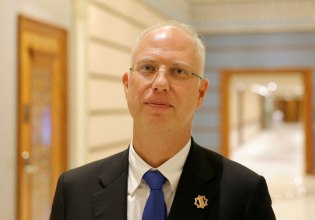 Οποιαδήποτε προσπάθεια να ασκηθεί πίεση στη Ρωσία είναι απλώς μάταιη, λέει ο απεσταλμένος του Πούτιν στις ΗΠΑ