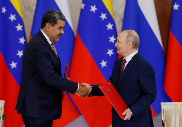 Μόσχα: Ο Βλαντιμίρ Πούτιν επικύρωσε τη Συμφωνία Στρατηγικής Συνεργασίας με τη Βενεζουέλα