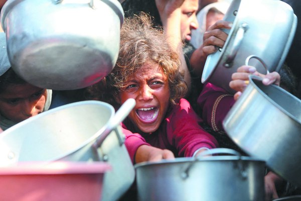 Σπατάλη στα τρόφιμα: Εμείς τα πετάμε, ενώ εκατομμύρια άνθρωποι πεινάνε…