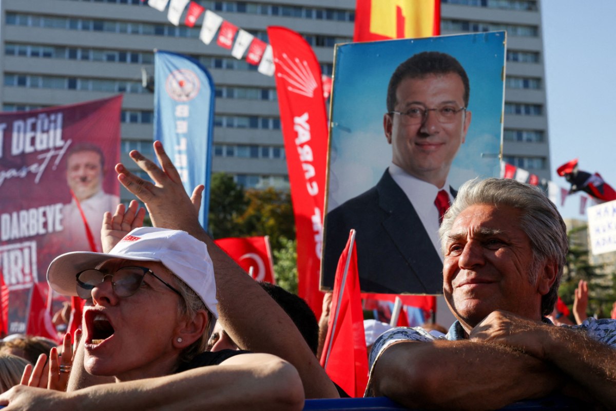 Τουρκία: Ερευνάται για κατασκοπεία ο Ιμάμογλου – Κλήθηκε από την Εισαγγελία να καταθέσει