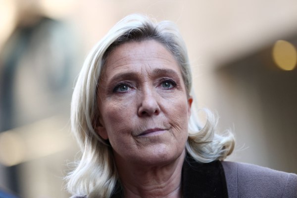 Μαρίν Λεπέν: Ο εισηγητής του ΣτΕ ζητά να μην εκδικαστεί το αίτημά της για ακύρωση της καταδίκης της