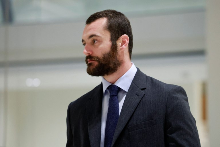 Μεταξύ… Ναπολέοντα και Τραμπ – Ο γιoς του Νικολά Σαρκοζί, Λουί, ως επίδοξος «σωτήρας» της γαλλικής Δεξιάς