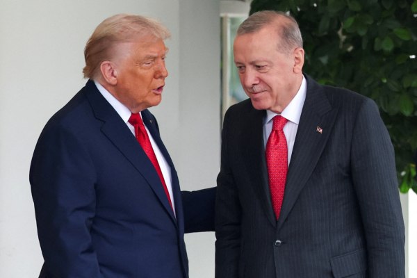 Ερντογάν: Επικοινωνία με τον Τραμπ – Υπέρ του σχεδίου για τη Γάζα, ζητά να σταματήσουν οι επιθέσεις του Ισραήλ