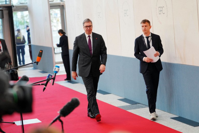 Η Τουρκία έστειλε χιλιάδες εκρηκτικά drones στο Κόσοβο – Οργή Βούτσις