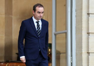 Γαλλία: Το αδιέξοδο του Λεκορνί και τα σενάρια για τέταρτο πρωθυπουργό