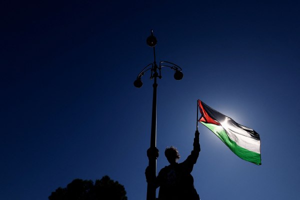 ΚΚΕ για Global Sumud Flotilla: Να απελευθερωθούν οι 27 Έλληνες, η κυβέρνηση να μεριμνήσει για την ασφαλή επιστροφή