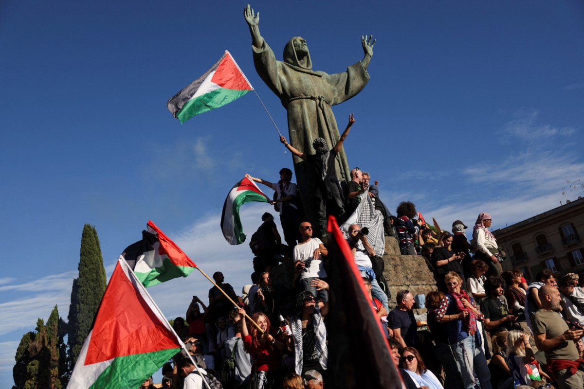 Ιταλία: Πάνω από 1.200 εργαζόμενοι στις τέχνες υπογράφουν επιστολή για τη Γάζα – Σε δύσκολη θέση η Μελόνι