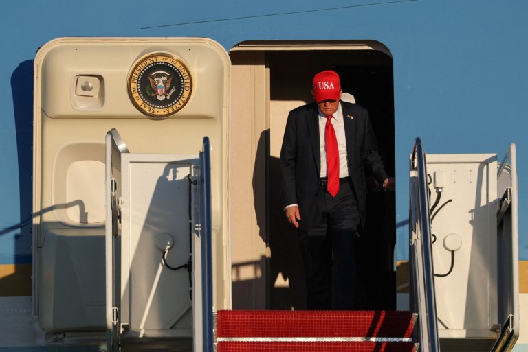 Νάμπια, Αμπερ-Μπαϊτζάν, «Θηλή» – Η… γεωγραφία Τραμπ