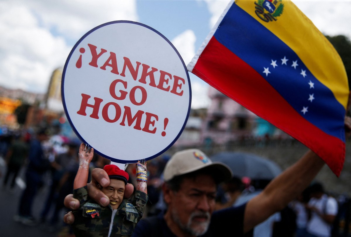 Ο Τραμπ επιβεβαίωσε ότι ενέκρινε φονικές επιχειρήσεις της CIA στη Βενεζουέλα – Εξετάζει χερσαία επέμβαση