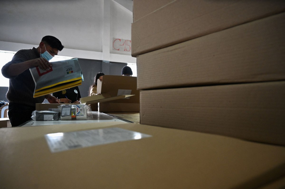 Δύο υποψήφιοι της Δεξιάς διεκδικούν την προεδρία στη Βολιβία – Οι υποσχέσεις για τις «ουρές αναμονής»