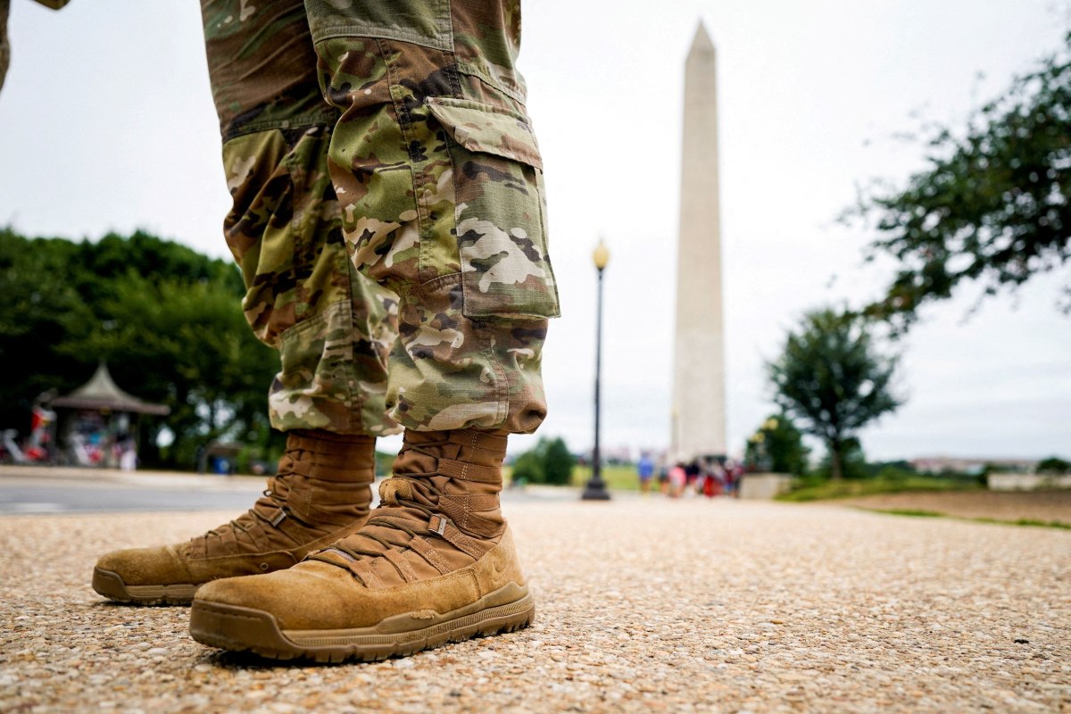 Γιατί ο Τραμπ επιστρατεύει την Εθνοφρουρά σε πόλεις των ΗΠΑ;