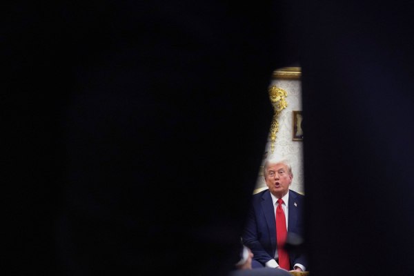 Πώς η «διπλωματία του Τρελού» απέδωσε με την δεύτερη στην περίπτωση του Τραμπ