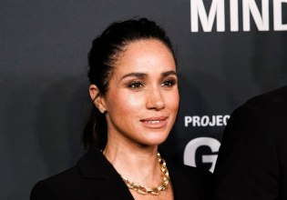 Πληγωμένος και αναστατωμένος: Το σημείο που σκοτώθηκε η Νταϊάνα, το «χαζό» βίντεο της Μέγκαν Μαρκλ και ο πρίγκιπας Χάρι