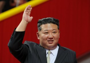 Η Βόρεια Κορέα ετοιμάζει στρατιωτική παρέλαση ενώ ο Κιμ εξυμνεί την θέση της στη διεθνή σκηνή