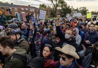 Καμπανάκι κινδύνου από τον ιδρυτή της Bridgewater – «Χρέος που θυμίζει Μεσοπόλεμο και κίνδυνος εμφυλίου»