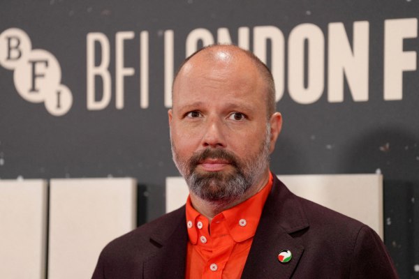 «Δεν μπορώ να το συνεχίσω άλλο αυτό»: Ρίχνει αυλαία ο Γιώργος Λάνθιμος μετά το Bugonia;