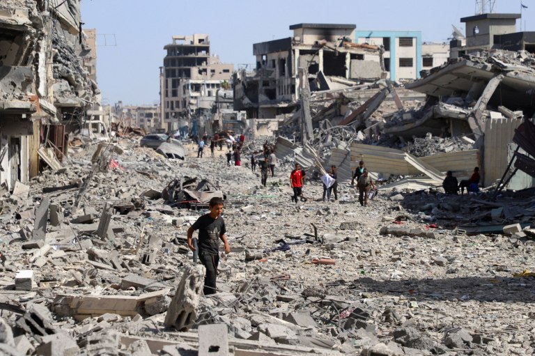 Ποιες είναι οι συμμορίες που συγκρούονται με τη Χαμάς στην ερειπωμένη Γάζα; Τις χρηματοδοτεί το Ισραήλ;