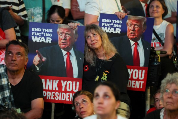 Τη Δευτέρα στην Αίγυπτο η σύνοδος για την Γάζα – Στο Ισραήλ ο Τραμπ,  θα συναντηθεί με οικογένειες ομήρων