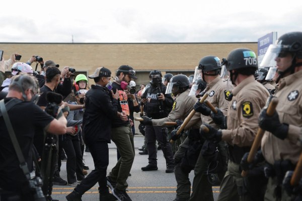 Εφετείο των ΗΠΑ εμποδίζει προσωρινά την ανάπτυξη της Εθνοφρουράς στο Σικάγο