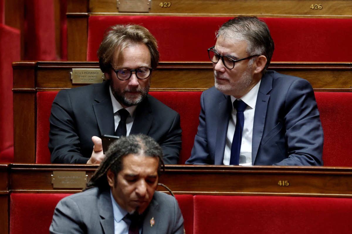 Γαλλία: Υπό πίεση οι Σοσιαλιστές για την ανάσα στον Λεκορνί – Υπόσχονται αγώνα για φορολόγηση των υπερπλουσίων