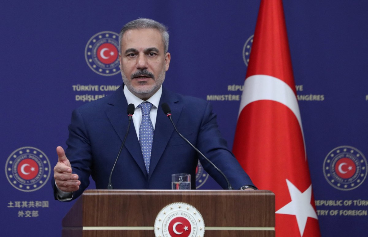 Φιντάν: Επαναλαμβάνει τις τουρκικές αξιώσεις για Αιγαίο και Κυπριακό – Τι είπε για το SAFE