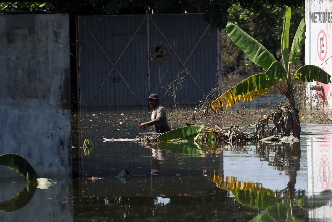 Στους 76 οι νεκροί από τις πλημμύρες στο Μεξικό – 27 αγνοούμενοι
