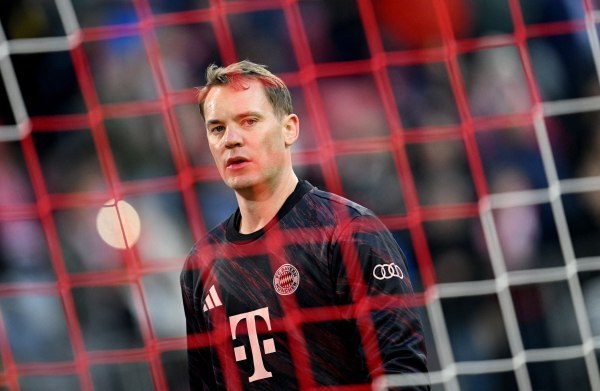 Η Μπάγερν νίκησε, ο Νόιερ έγραψε ιστορία