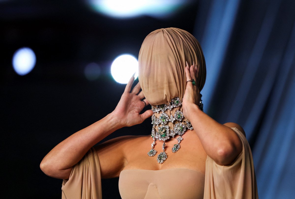 Η χαρά των συνωμοσιολόγων: Η Κιμ Καρντάσιαν δεν πιστεύει ότι ο άνθρωπος πήγε στο φεγγάρι – Η NASA αποφάσισε να της απαντήσει