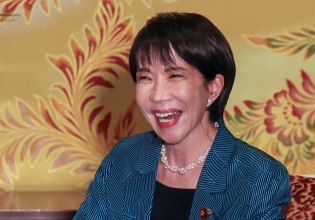 Ιαπωνία: Η Σανάε Τακαΐτσι έγινε η πρώτη γυναίκα πρωθυπουργός – Αυτοαποκαλείται «Μάργκαρετ Θάτσερ»