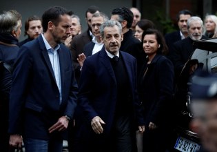 Γαλλία: Ο Σαρκοζί κατέθεσε αίτημα αποφυλάκισης – «Είμαι ένας αθώος άνθρωπος»