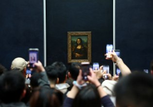 Το marketing της απώλειας – Πώς μια ληστεία χάρισε νέα ζωή στα Κοσμήματα του Στέμματος και το Λούβρο