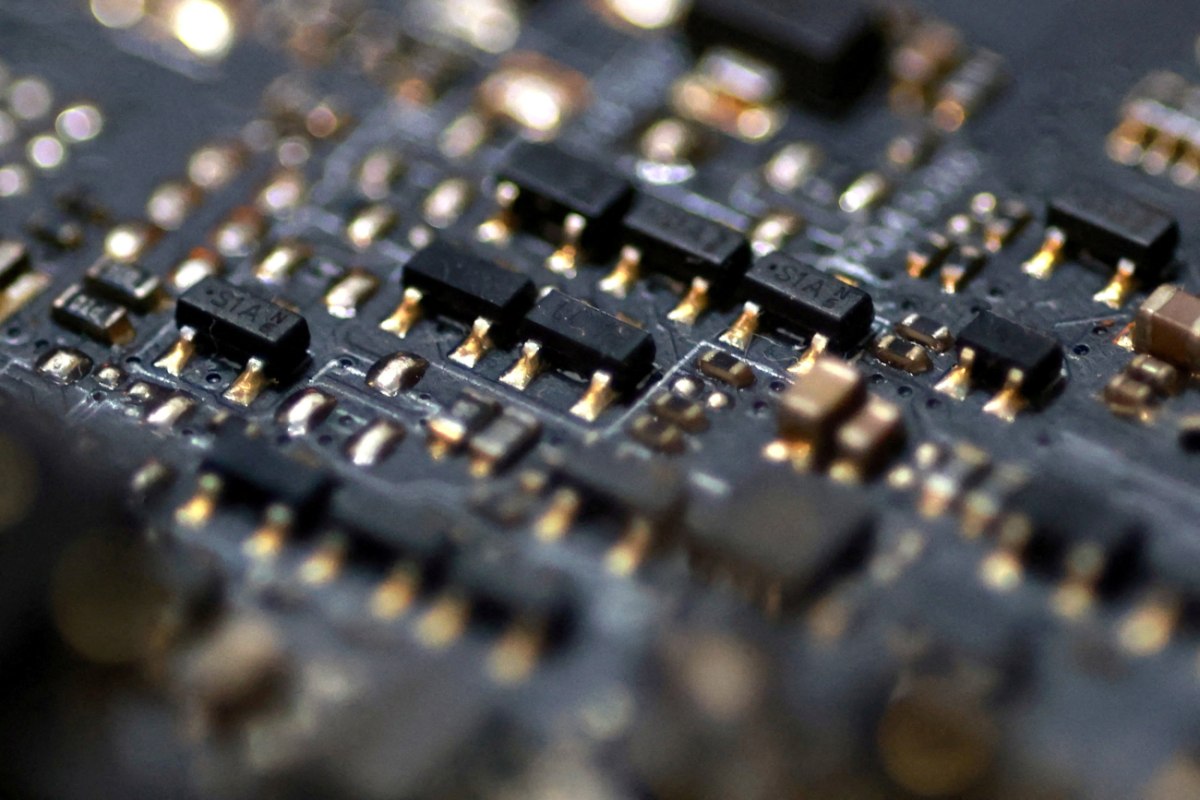 Η τεχνητή νοημοσύνη σηκώνει μπαϊράκι και μας λέει αυτά που θέλουμε να ακούμε…