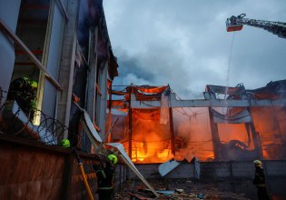 Ουκρανία: Δύο νεκροί από ρωσικά πλήγματα