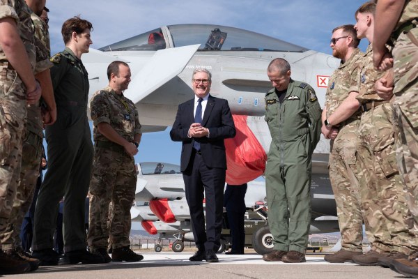 Βρετανία και Τουρκία υπέγραψαν συμφωνία για 20 αεροσκάφη Eurofighter