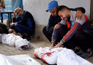 Γάζα: Η Κομισιόν καλεί «όλες τις πλευρές» να σεβαστούν την κατάπαυση πυρός μετά τη σφαγή με τους 104 νεκρούς